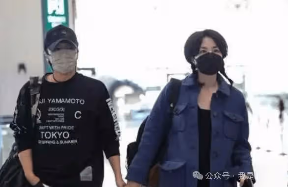 王菲謝霆鋒機場冷戰大揭秘!天后竟主動求和,鋒哥冷臉甩手疑鬧矛盾
