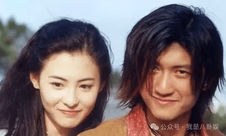 王菲謝霆鋒機場冷戰大揭秘!天后竟主動求和,鋒哥冷臉甩手疑鬧矛盾