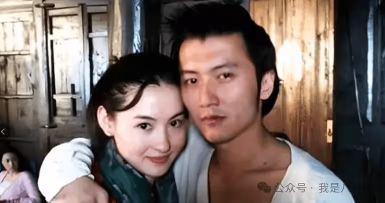 王菲哭得臉色慘白!謝霆鋒把三胎兒子生父之謎解開了,張柏芝髮長文解釋