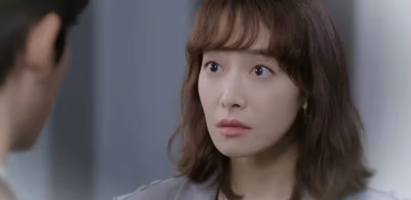 對不起,我棄劇了,《另一種藍》劇情越來越離譜,編劇可以下崗了