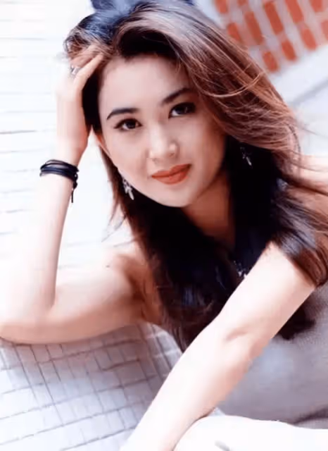 溫碧霞太搞笑了!沒給老公P過圖!她美的像仙女,老公黑的像難民