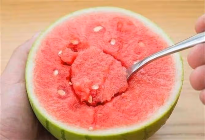 西瓜放多久不能吃了？西瓜切開後可以保存多久？