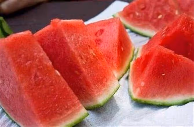 西瓜放多久不能吃了？西瓜切開後可以保存多久？