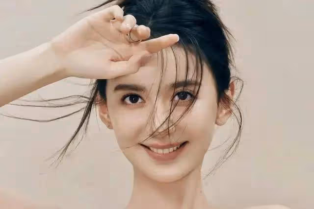 魏嘉宣布和解!徐梓鈞要高亞麟道歉,她長得性感妖艷