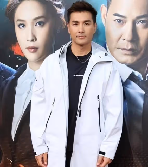 TVB女星馮盈盈滑浪女神裝亮相,與劉佩玥一起自薦演《新聞女王2》