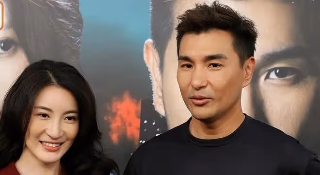 TVB女星馮盈盈滑浪女神裝亮相,與劉佩玥一起自薦演《新聞女王2》