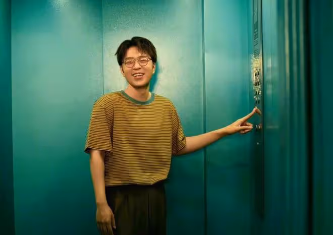 杜海濤最新生日照也太帥了！穿T恤和沈夢辰拍合照，夫妻倆好恩愛