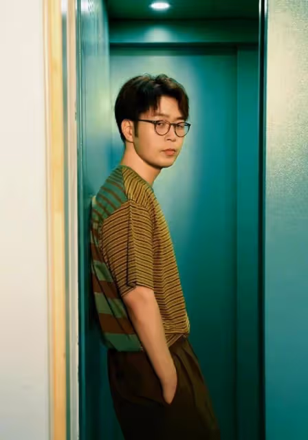 杜海濤最新生日照也太帥了！穿T恤和沈夢辰拍合照，夫妻倆好恩愛
