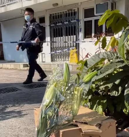 蔡天鳳事發地再出命案，2名女子被襲身亡，現場有人送悼念鮮花