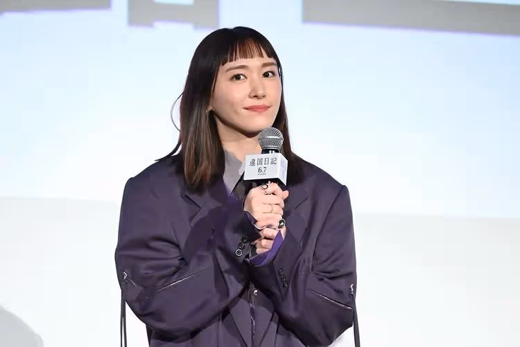 「國民老婆」新垣結衣久違露面　眉上齊劉海可愛瘋了