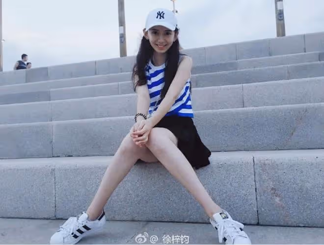 51歲高亞麟被曝孕期出軌,小三美艷私照遭曝光,這誰能忍得住啊!