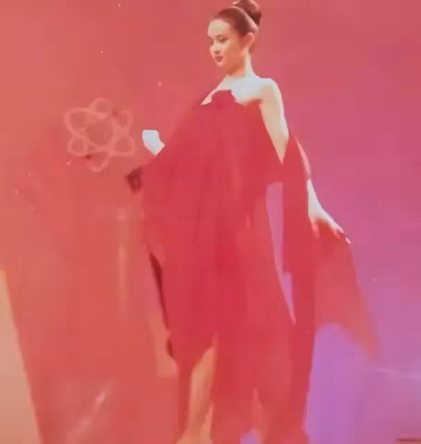 她長得美,演技好,出道25年零緋聞,49歲翻紅,生兩個兒子太幸福