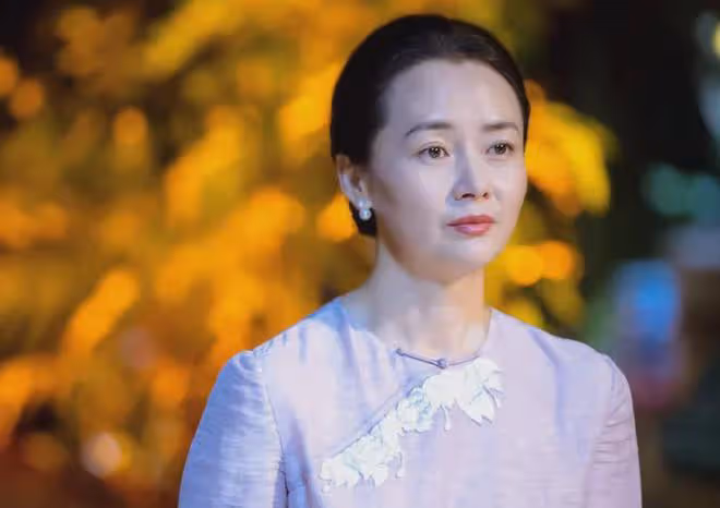 她長得美,演技好,出道25年零緋聞,49歲翻紅,生兩個兒子太幸福