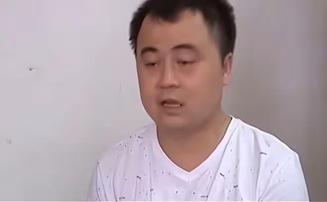 發現兒子不像自己,親子鑑定報告讓男子崩潰,妻子:有道德懲罰我