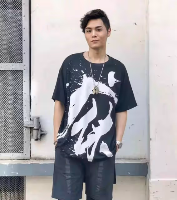 康天庥李俊毅選擇退出?虎艷芬直播間曝真相:劇組沒安排他的戲