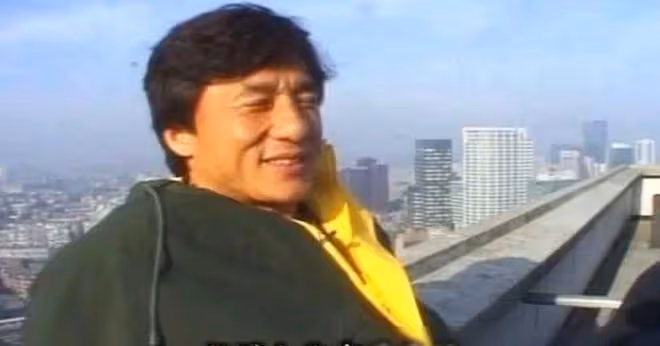 實拍成龍「驚天一跳」拍攝地，網友感慨被騙，其含金量究竟如何？