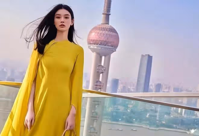 奚夢瑤最新亮相闢謠了!穿檸檬黃禮服超美出場,哪像懷孕的身材