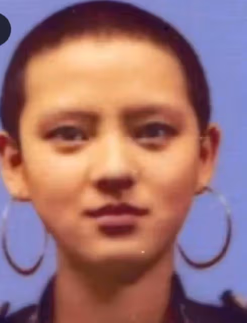 張予曦18歲剃寸頭舊照曝光，叛逆少女如今成明星，令人感慨