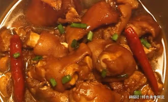 手殘黨福音,深扒花生豬肘煲的簡單做法,滋補味美,老少皆宜