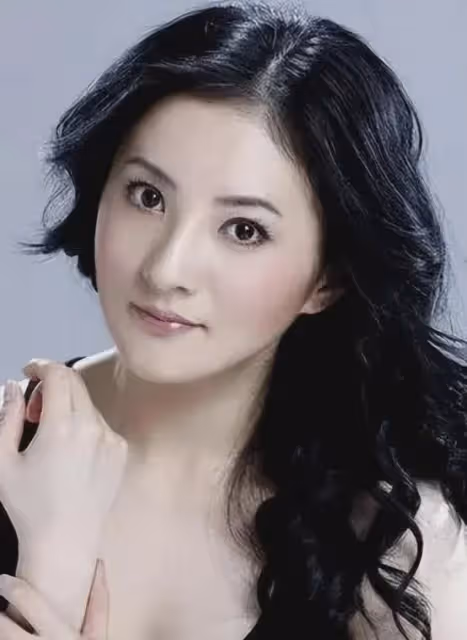 事實證明,如今43歲無人敢娶的金銘,已經活成了人生贏家