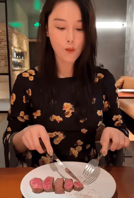 張馨予曬5天瘦身食譜，體重掉回100斤以下，員工吃肉她啃胡蘿蔔