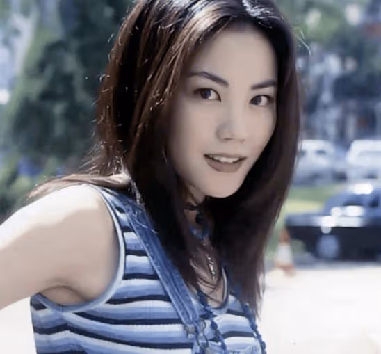 王菲生子畫面曝光,久違露面令人震驚!「鋒菲戀"美好結局,前任卻無法接受?