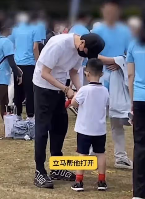 馮紹峰親子運動會!5歲兒子正面照首曝光,圓頭圓腦像迷你版趙麗穎