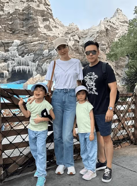 熊黛林倆女兒6歲生日,一人一個蛋糕不偏心,五口人看鯊魚好歡樂