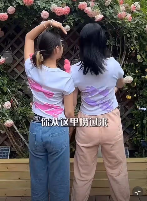 黃奕與女兒同框慶母親節,11歲鐺鐺整容式長大,身高優越直追媽媽