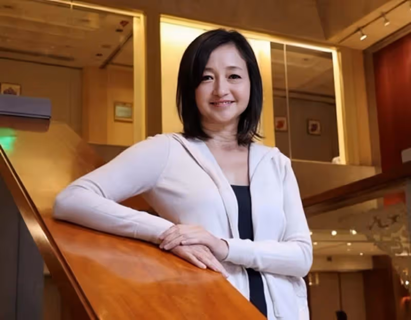 香港女星李綺虹宣布復出，滿臉細紋變滄桑，在鏡頭前主動求工作