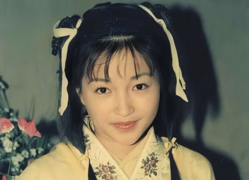 香港女星李綺虹宣布復出，滿臉細紋變滄桑，在鏡頭前主動求工作