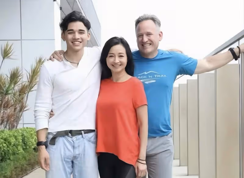香港女星李綺虹宣布復出，滿臉細紋變滄桑，在鏡頭前主動求工作