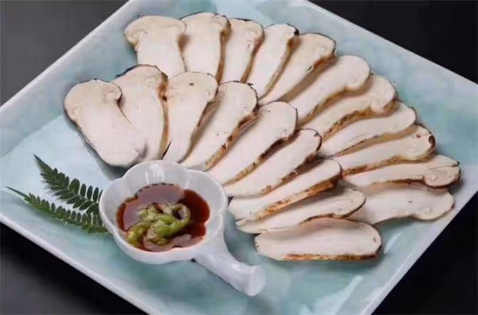 松茸可以生吃嗎?野生松茸刺身,怎麼做才美味?