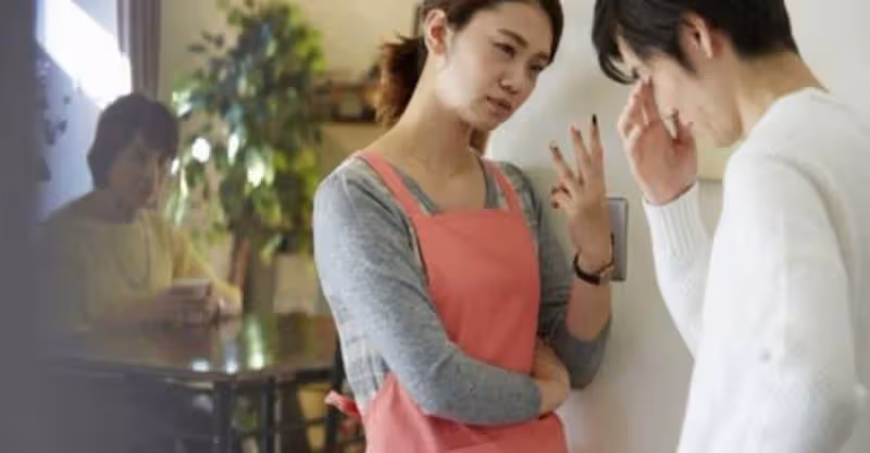 婆婆偏愛小叔又嫌棄我女兒！公公離世後「她把600萬存款全都給小叔」，老公心寒斷聯「突接到婆婆虛弱電話」好兩難，我笑笑回他們「好啊明天搬回去」下秒卻被掛斷電話，老公直誇我聰明