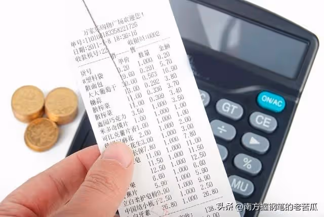 一大早鄰居上來狂敲門要我賠3000塊！我滿頭問號，她氣喊你家WiFi壞了怎麼沒跟我講？還找上警察，結局曝光