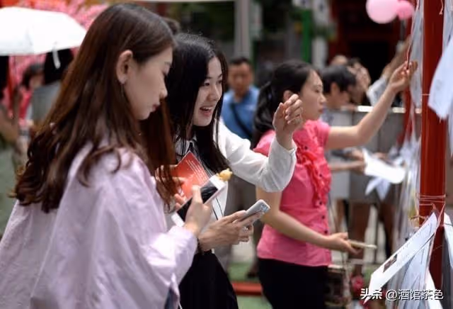 我是獨子、妻子卻不孕！母親強硬「要求我們離婚」妻子忍著痛同意，準備離婚時「看到她無家可歸」我動了惻隱之心…13年過去了慶幸當初的決定