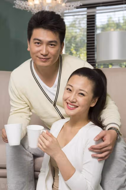 婆婆生日當天我不想做飯，卻假裝在公司加班到7點才偷偷回家，沒想到打開門「卻直接愣在原地」