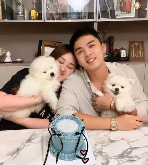 TVB男星結婚周年送鑽戒,反被富貴老婆質疑,兩人婚後常被網友吐槽