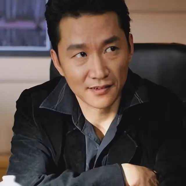比孫紅雷還厲害,蔣雯麗曾暗戀他,娶洋老婆,混血女兒超漂亮