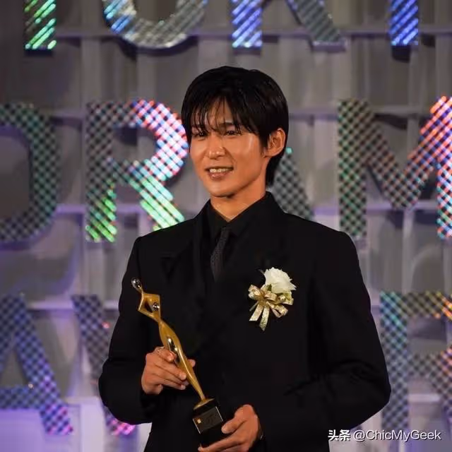 日娛又出國寶級美男,被視為木村拓哉接班人!