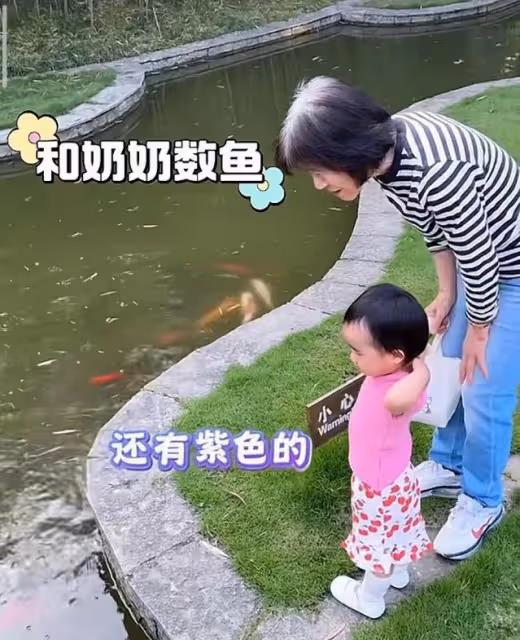 李亞鵬嬌妻慶祝母親節,帶媽媽女兒出遊,祖孫三代穿親子裝好有愛