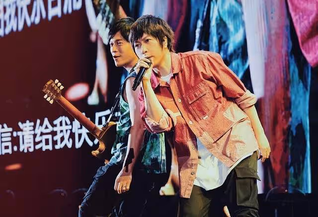 五月天假唱調查結果:未發現違法行為!網友直言敢不敢上《歌手》