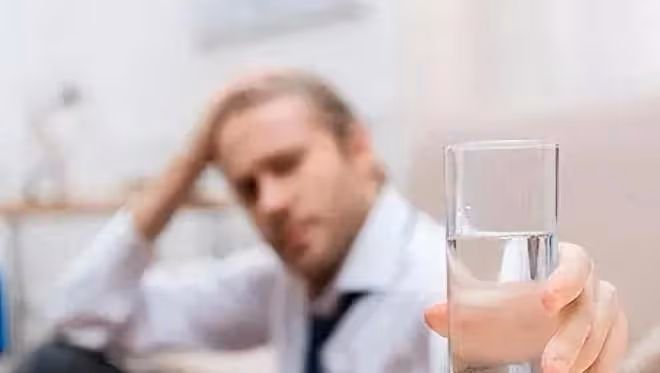一到半夜就口乾舌燥?可能不是因為缺水,小心5種疾病找上門