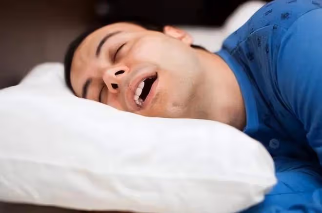 一到半夜就口乾舌燥?可能不是因為缺水,小心5種疾病找上門