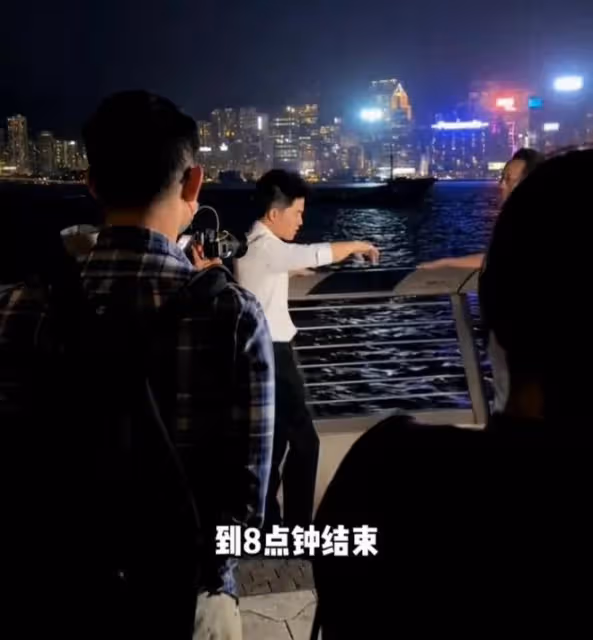 董宇輝香港之行被吐槽:這老六,霍啟剛說普通話,他居然說英語