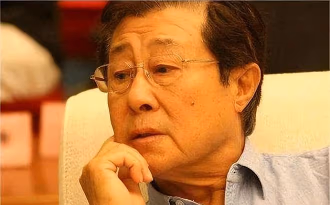 現在92歲的王心剛,又給演藝圈好好上了一課!