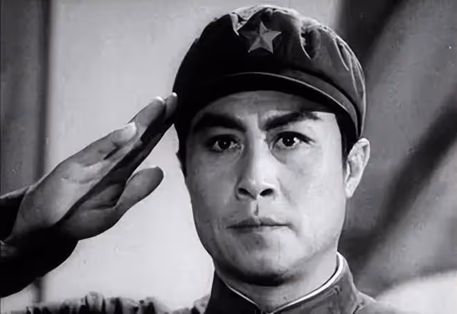 現在92歲的王心剛,又給演藝圈好好上了一課!