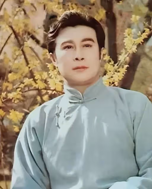 現在92歲的王心剛,又給演藝圈好好上了一課!