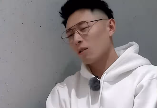 張嘉倪買超:曾經不離不棄的夫妻,如今早已分道揚鑣各自生活