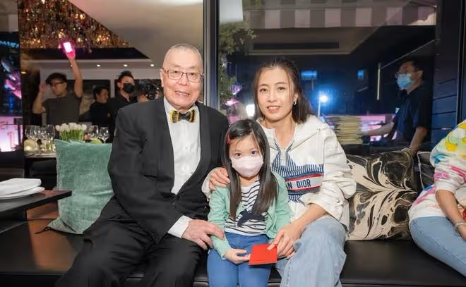 孫穎:41歲為81歲高齡老公生兩個孩子,是我這輩子做最正確的決定